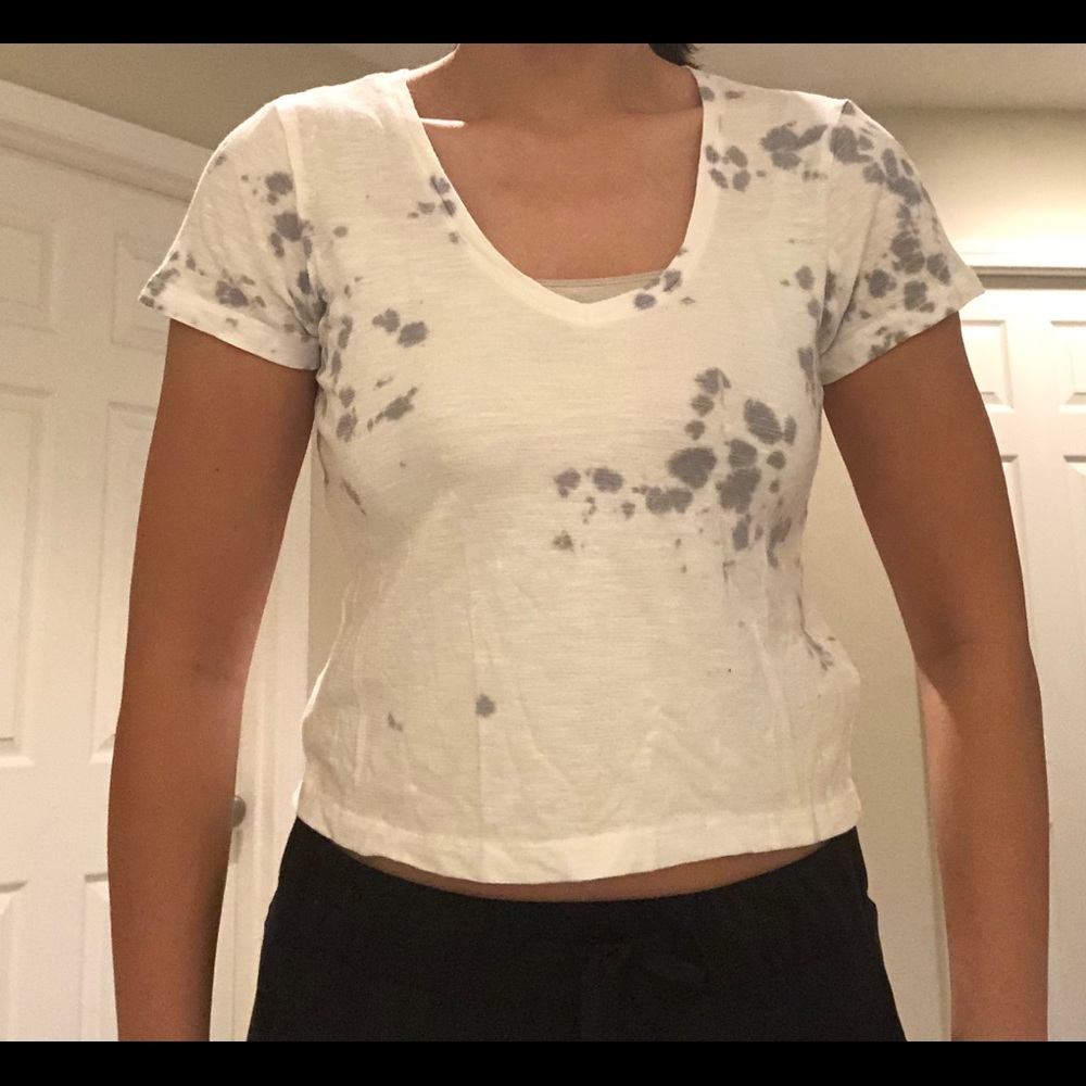 Whit with gray spots crop top